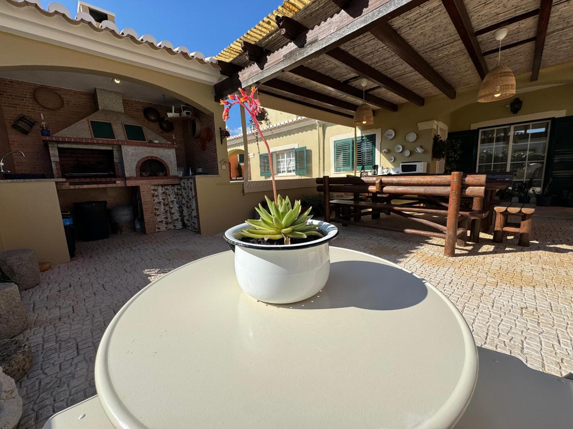 Happy Silva Guest house Lagos